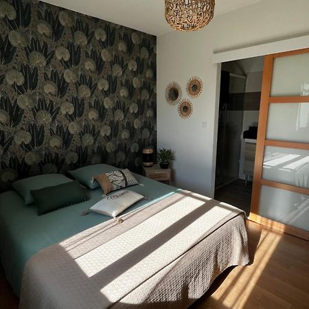 Bed and Breakfast Les Voyages De Louison Lavardac Экстерьер фото