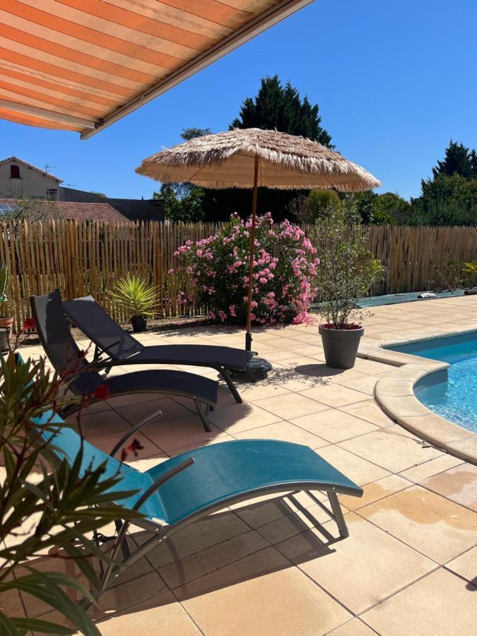 Bed and Breakfast Les Voyages De Louison Lavardac Экстерьер фото